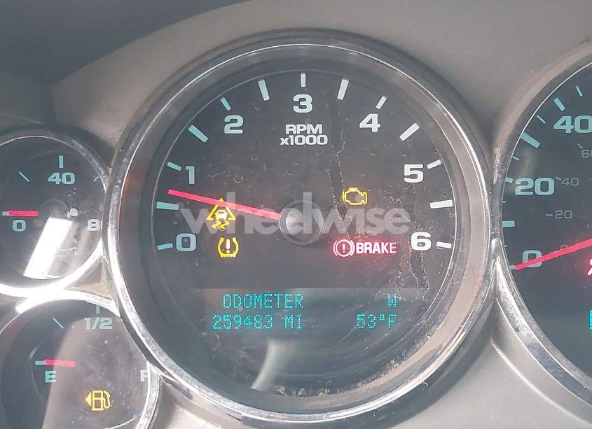 Photo 7 of 2011 Chevrolet Silverado 1500 LT (VIN 3GCPKSE3XBG270536)