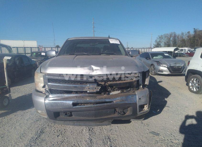 Photo 12 of 2011 Chevrolet Silverado 1500 LT (VIN 3GCPKSE3XBG325129)
