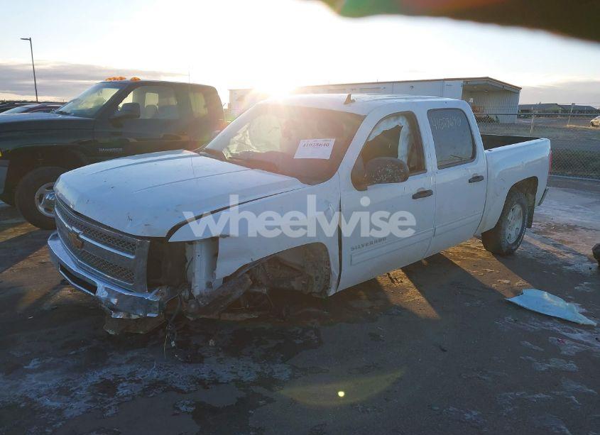 Photo 2 of 2012 Chevrolet Silverado 1500 LT (VIN 3GCPKSE70CG102845)