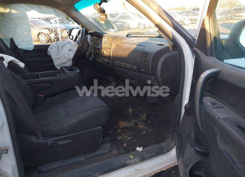 Photo 5 of 2012 Chevrolet Silverado 1500 LT (VIN 3GCPKSE70CG102845)