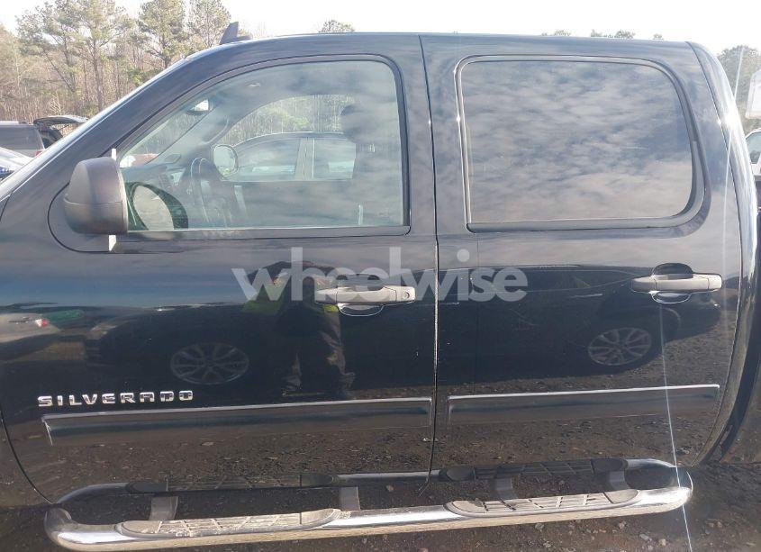 Photo 15 of 2013 Chevrolet Silverado 1500 LT (VIN 3GCPKSE70DG105939)