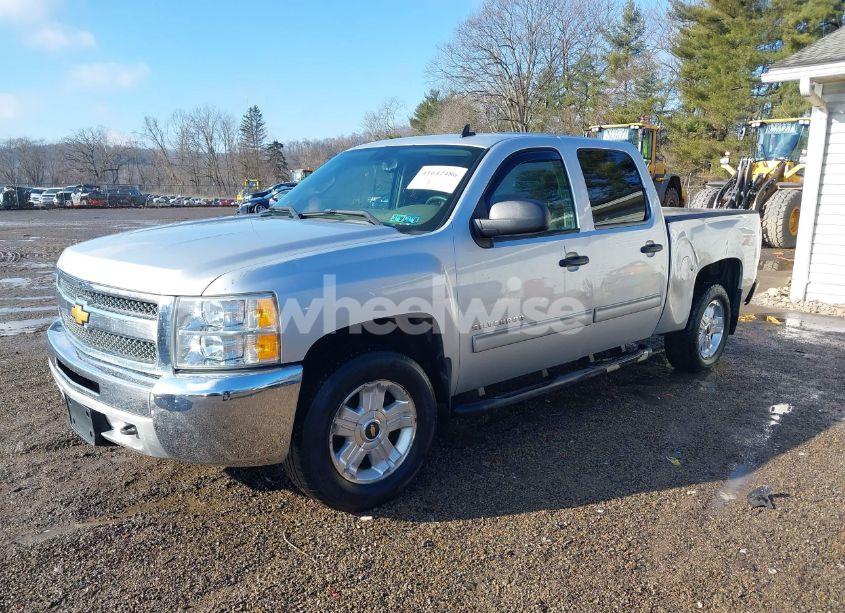 Photo 2 of 2013 Chevrolet Silverado 1500 LT (VIN 3GCPKSE70DG106685)