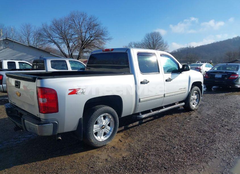 Photo 4 of 2013 Chevrolet Silverado 1500 LT (VIN 3GCPKSE70DG106685)