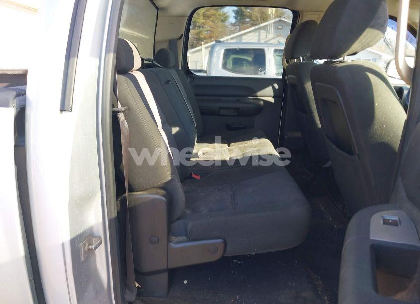 Photo 8 of 2013 Chevrolet Silverado 1500 LT (VIN 3GCPKSE70DG106685)