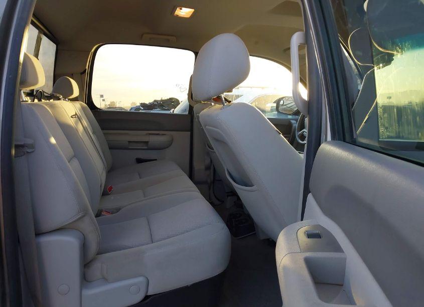 Photo 8 of 2013 Chevrolet Silverado 1500 LT (VIN 3GCPKSE70DG109456)