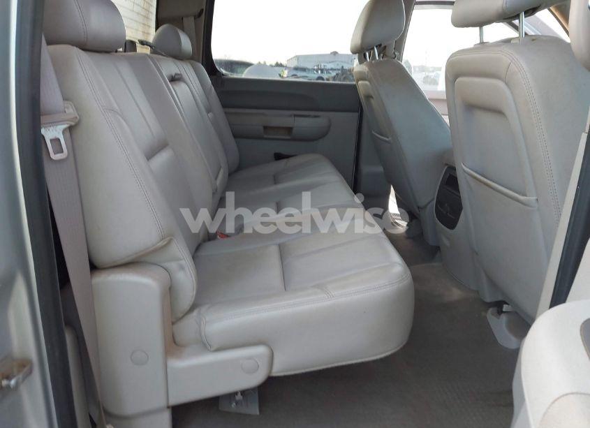 Photo 8 of 2013 Chevrolet Silverado 1500 LT (VIN 3GCPKSE70DG156311)