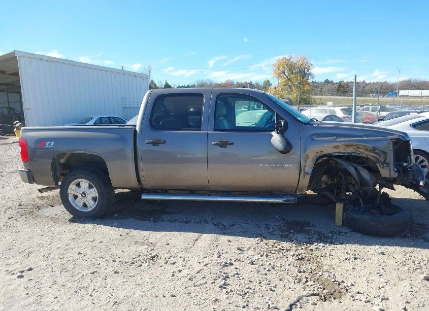 Photo 13 of 2013 Chevrolet Silverado 1500 LT (VIN 3GCPKSE70DG211002)