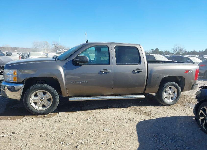 Photo 14 of 2013 Chevrolet Silverado 1500 LT (VIN 3GCPKSE70DG211002)