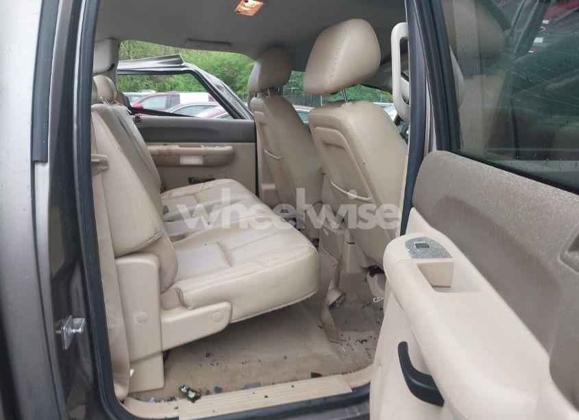 Photo 8 of 2013 Chevrolet Silverado 1500 LT (VIN 3GCPKSE70DG301573)