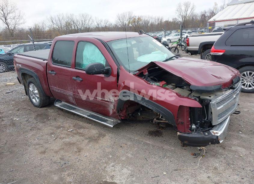 2013 Chevrolet Silverado 1500 LT (VIN 3GCPKSE70DG331060) main photo