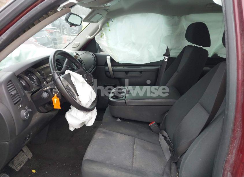 Photo 5 of 2013 Chevrolet Silverado 1500 LT (VIN 3GCPKSE70DG331060)