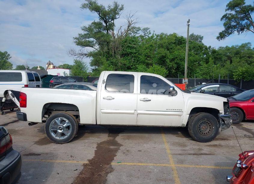Photo 14 of 2013 Chevrolet Silverado 1500 LT (VIN 3GCPKSE70DG335853)