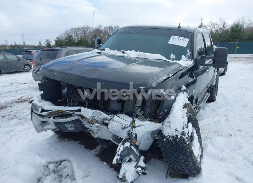 Photo 2 of 2013 Chevrolet Silverado 1500 LT (VIN 3GCPKSE70DG366066)