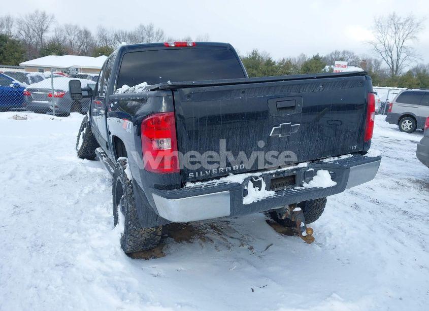 Photo 3 of 2013 Chevrolet Silverado 1500 LT (VIN 3GCPKSE70DG366066)