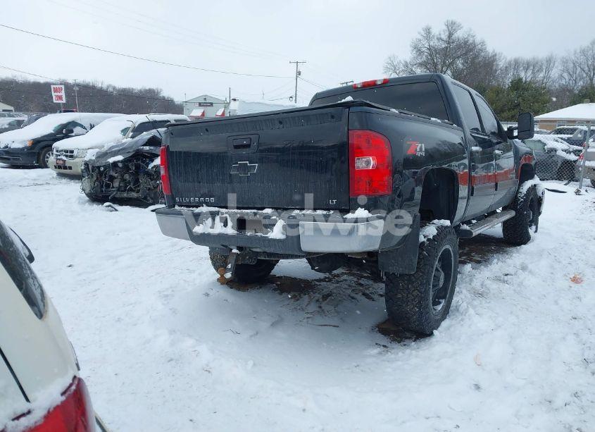 Photo 4 of 2013 Chevrolet Silverado 1500 LT (VIN 3GCPKSE70DG366066)