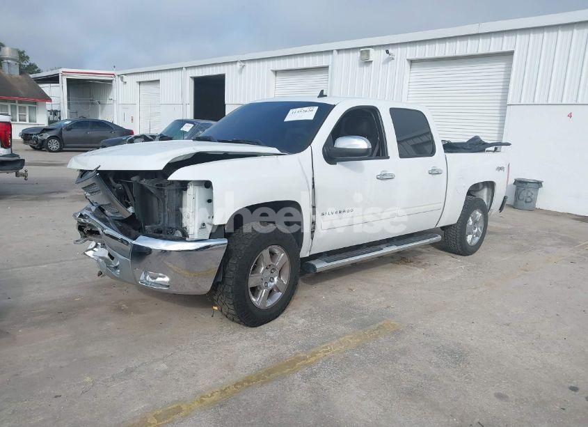 Photo 2 of 2012 Chevrolet Silverado 1500 LT (VIN 3GCPKSE71CG210634)