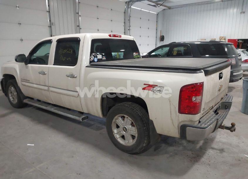 Photo 3 of 2012 Chevrolet Silverado 1500 LT (VIN 3GCPKSE71CG253287)