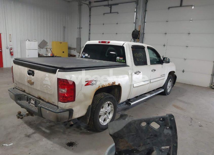 Photo 4 of 2012 Chevrolet Silverado 1500 LT (VIN 3GCPKSE71CG253287)