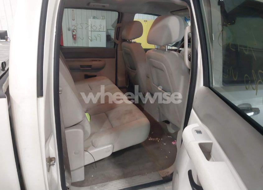 Photo 8 of 2012 Chevrolet Silverado 1500 LT (VIN 3GCPKSE71CG253287)