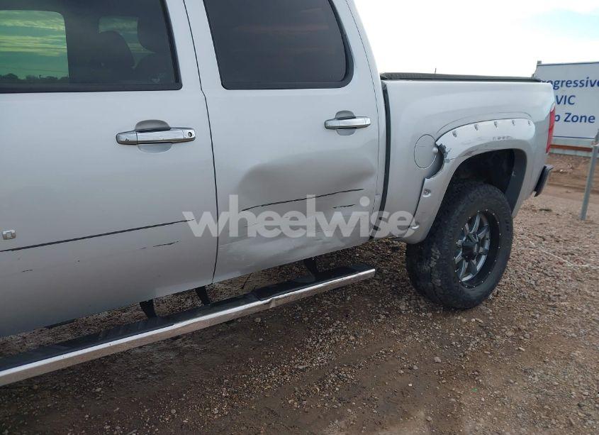 Photo 6 of 2013 Chevrolet Silverado 1500 LT (VIN 3GCPKSE71DG138738)