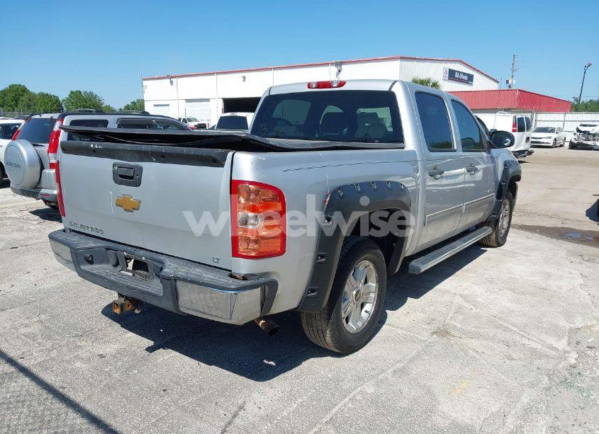 Photo 4 of 2013 Chevrolet Silverado 1500 LT (VIN 3GCPKSE71DG203443)