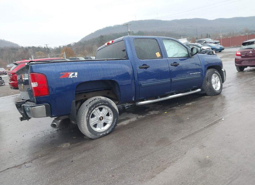 Photo 4 of 2013 Chevrolet Silverado 1500 LT (VIN 3GCPKSE71DG331990)