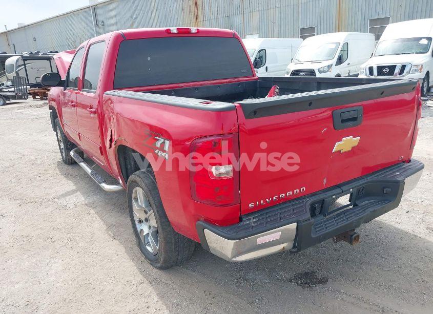 Photo 3 of 2012 Chevrolet Silverado 1500 LT (VIN 3GCPKSE72CG212831)