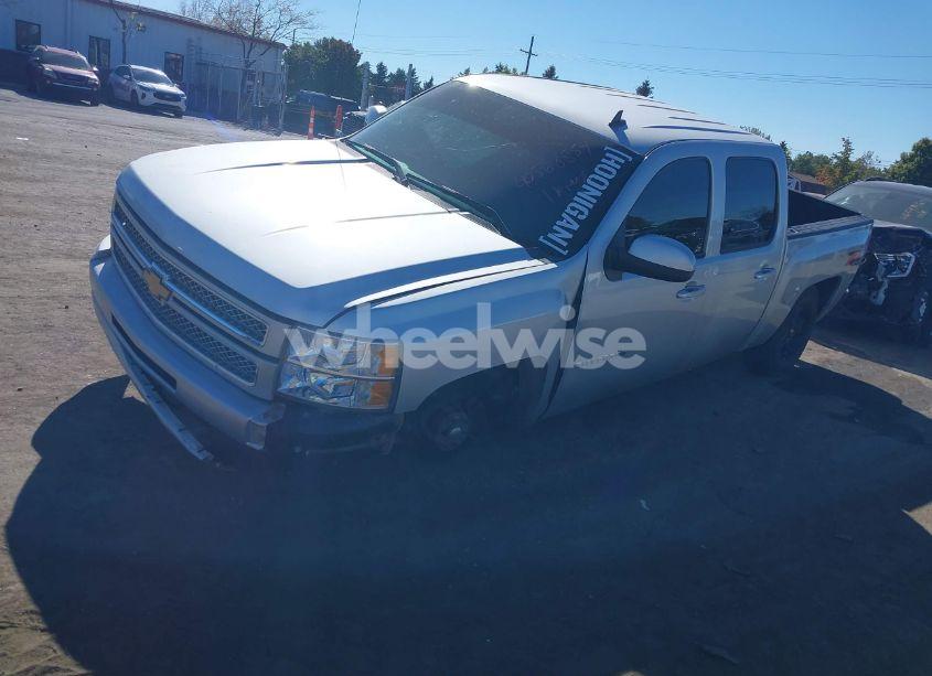 Photo 2 of 2012 Chevrolet Silverado 1500 LT (VIN 3GCPKSE72CG239172)