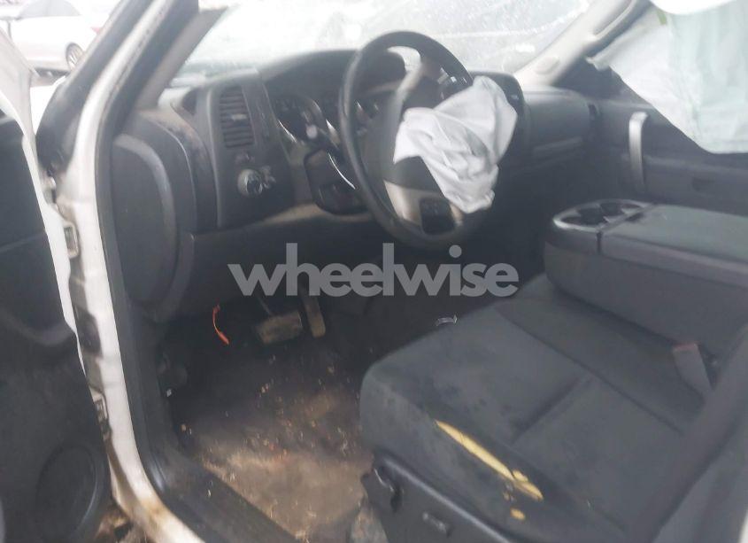 Photo 5 of 2013 Chevrolet Silverado 1500 LT (VIN 3GCPKSE72DG164751)