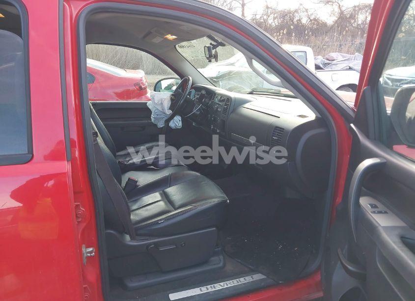 Photo 5 of 2013 Chevrolet Silverado 1500 LT (VIN 3GCPKSE72DG216492)