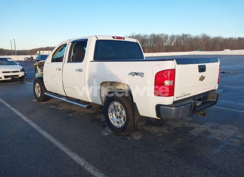 Photo 3 of 2013 Chevrolet Silverado 1500 LT (VIN 3GCPKSE72DG241988)