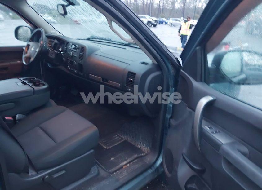 Photo 5 of 2013 Chevrolet Silverado 1500 LT (VIN 3GCPKSE73DG202164)