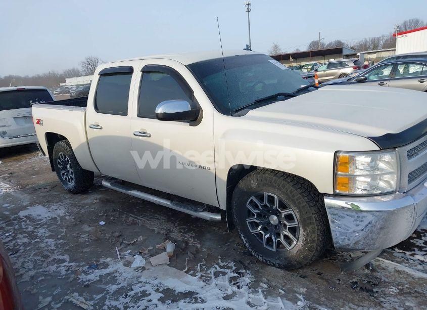 Photo 13 of 2013 Chevrolet Silverado 1500 LT (VIN 3GCPKSE73DG349892)