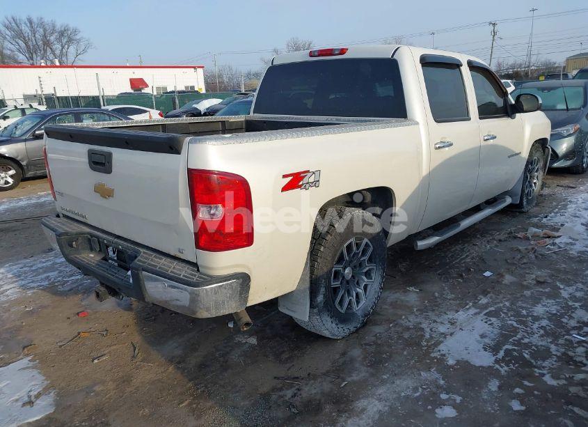 Photo 4 of 2013 Chevrolet Silverado 1500 LT (VIN 3GCPKSE73DG349892)