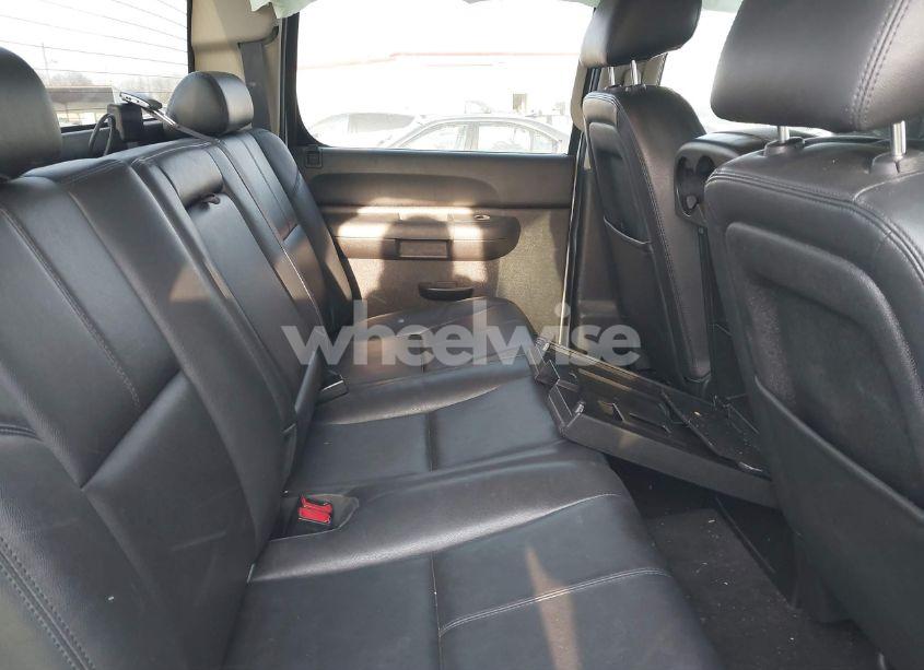 Photo 8 of 2013 Chevrolet Silverado 1500 LT (VIN 3GCPKSE73DG349892)