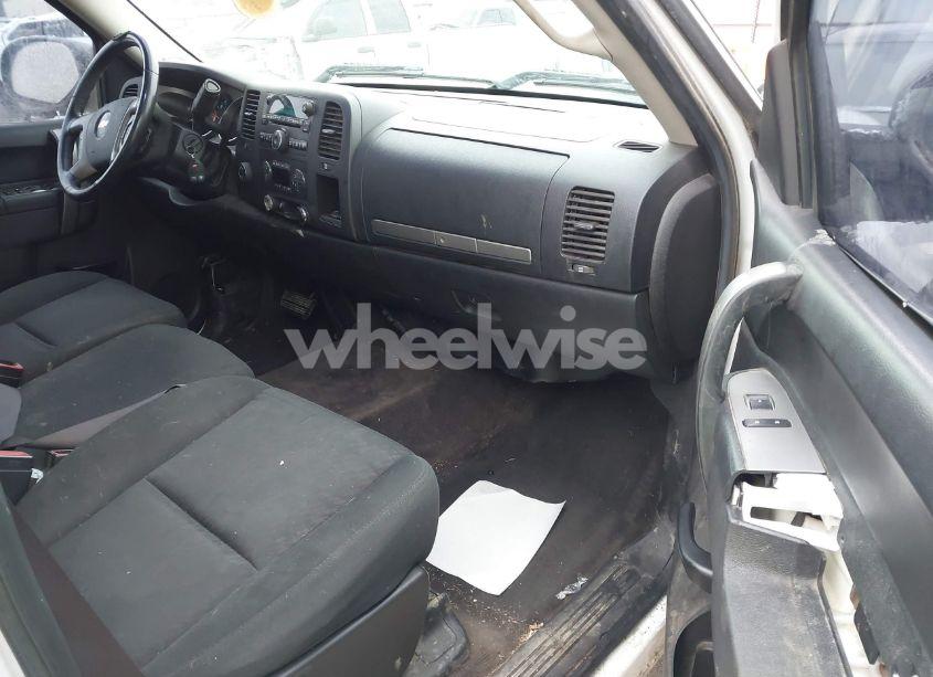 Photo 5 of 2012 Chevrolet Silverado 1500 LT (VIN 3GCPKSE74CG245667)