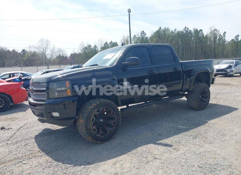 Photo 2 of 2012 Chevrolet Silverado 1500 LT (VIN 3GCPKSE74CG298207)