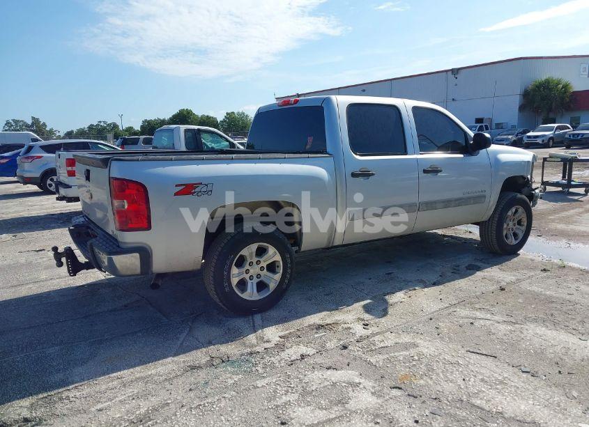Photo 4 of 2013 Chevrolet Silverado 1500 LT (VIN 3GCPKSE74DG267122)