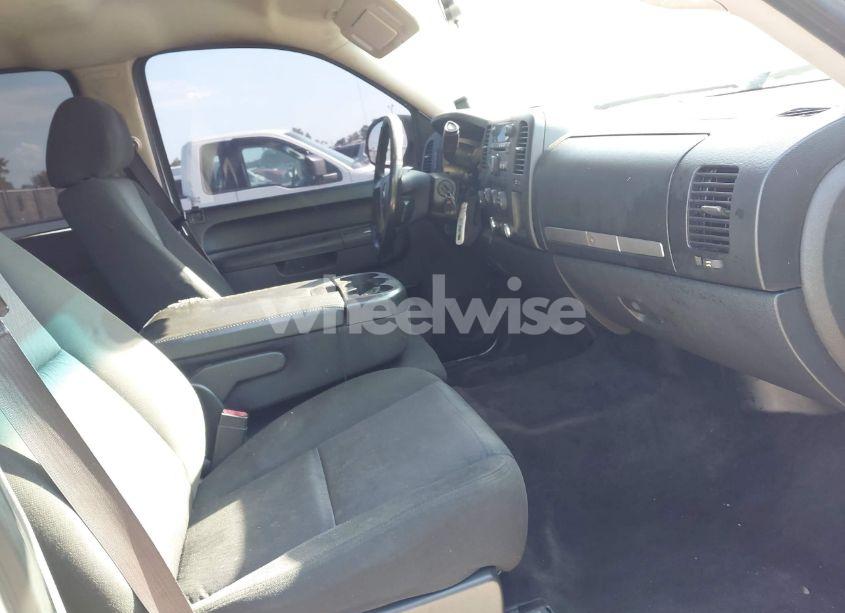 Photo 5 of 2013 Chevrolet Silverado 1500 LT (VIN 3GCPKSE74DG267122)