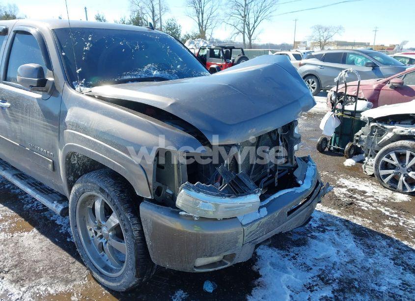Photo 6 of 2013 Chevrolet Silverado 1500 LT (VIN 3GCPKSE74DG271574)