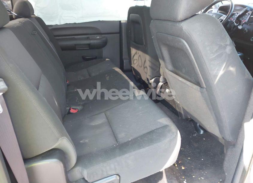 Photo 8 of 2013 Chevrolet Silverado 1500 LT (VIN 3GCPKSE74DG271574)