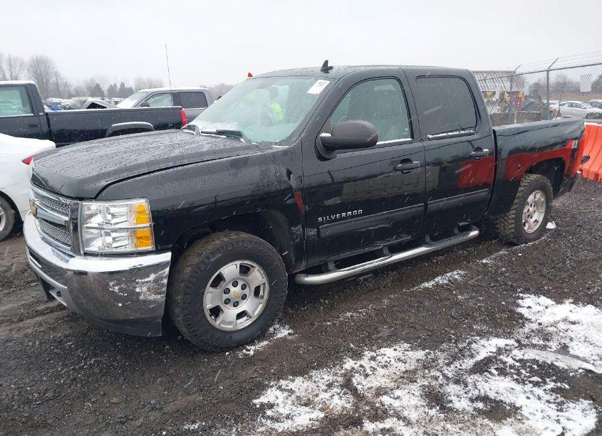 Photo 2 of 2013 Chevrolet Silverado 1500 LT (VIN 3GCPKSE74DG284597)