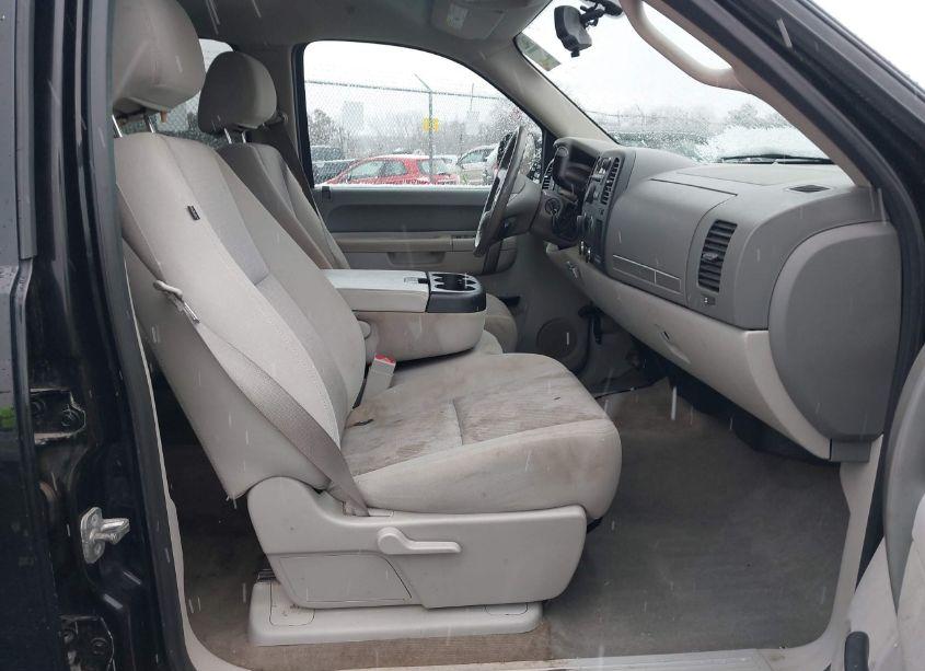 Photo 5 of 2013 Chevrolet Silverado 1500 LT (VIN 3GCPKSE74DG284597)