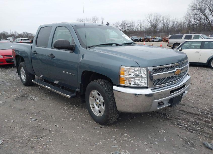 2013 Chevrolet Silverado 1500 LT (VIN 3GCPKSE74DG312821) main photo