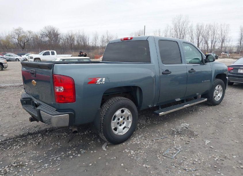 Photo 4 of 2013 Chevrolet Silverado 1500 LT (VIN 3GCPKSE74DG312821)