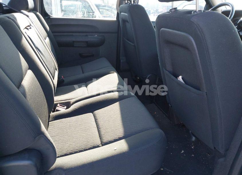 Photo 8 of 2013 Chevrolet Silverado 1500 LT (VIN 3GCPKSE74DG339811)