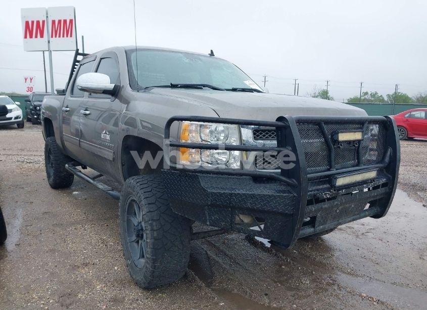 2013 Chevrolet Silverado 1500 LT (VIN 3GCPKSE74DG341574) main photo