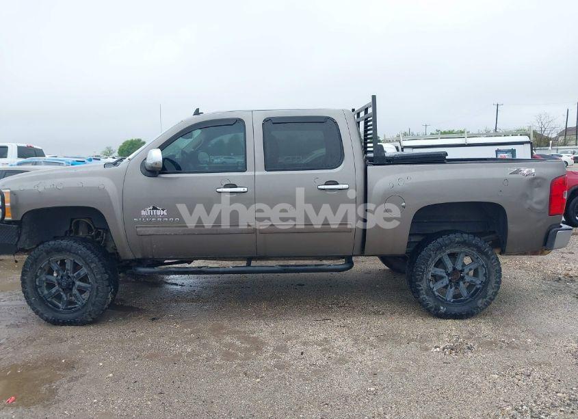 Photo 14 of 2013 Chevrolet Silverado 1500 LT (VIN 3GCPKSE74DG341574)