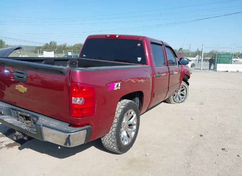 Photo 4 of 2013 Chevrolet Silverado 1500 LT (VIN 3GCPKSE75DG158104)
