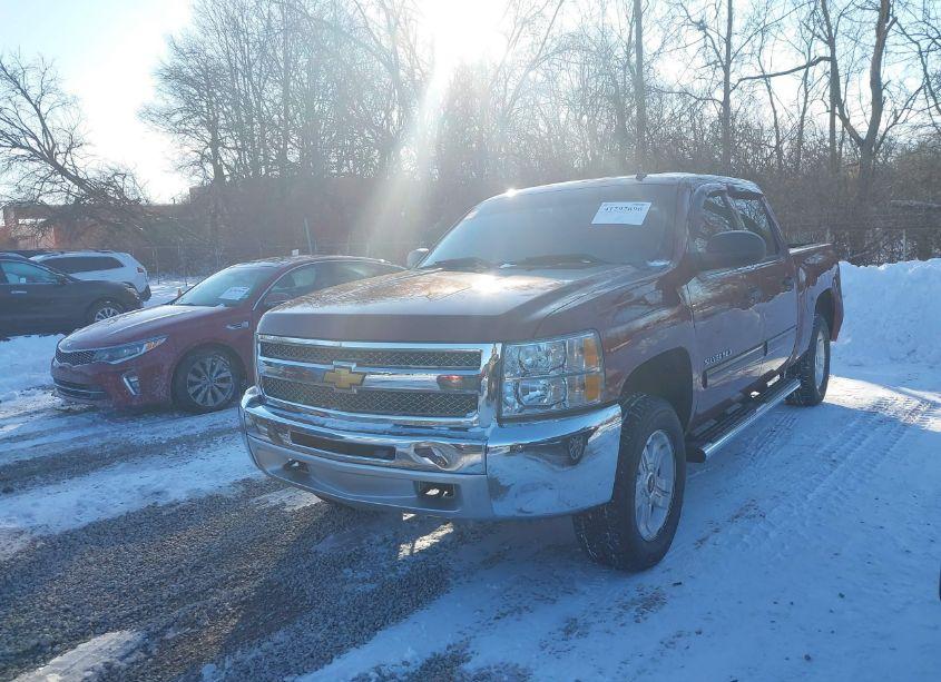 Photo 2 of 2013 Chevrolet Silverado 1500 LT (VIN 3GCPKSE75DG170317)